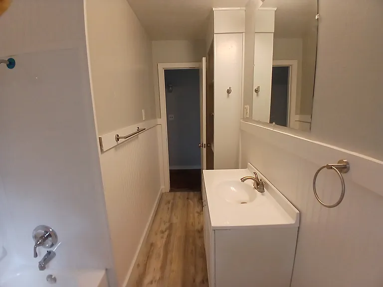 5440 Grafton St — Photo 5