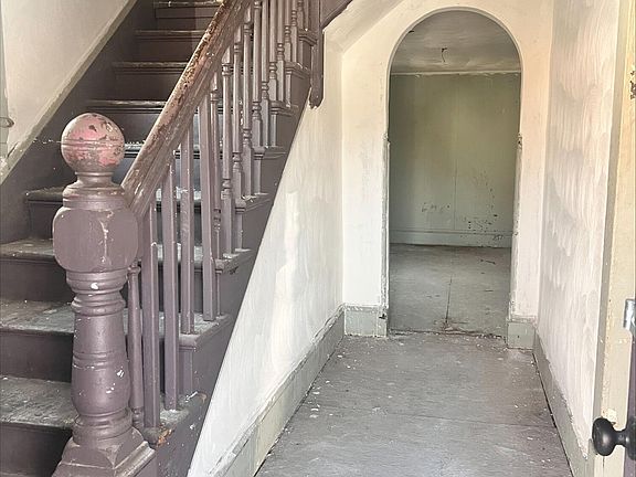 2nd image of 310 Patton Ave NW