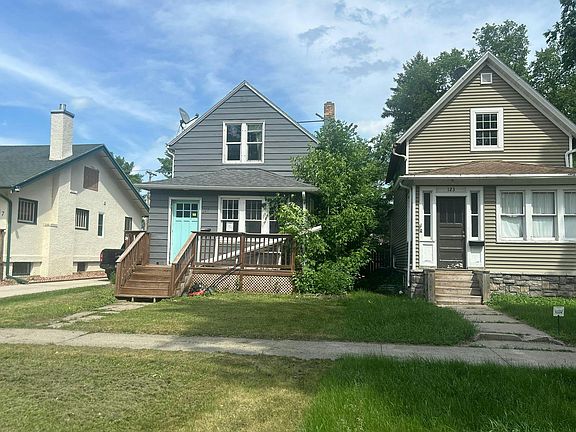 2nd image of 121 Chestnut St