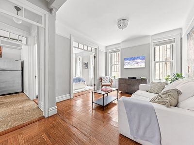 317 W 93rd St APT 1C, Manhattan, NY, 10025