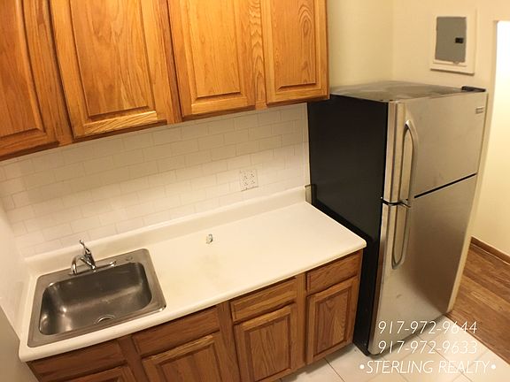 5th image of 4305 Ditmars Blvd APT 1R
