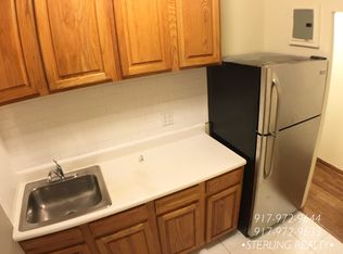 4305 Ditmars Blvd APT 2R, Astoria, NY 11105