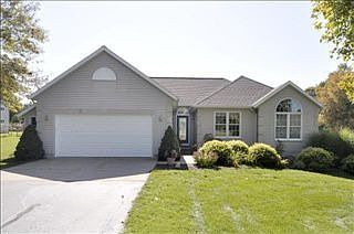 2nd image of 1222 Eaglewood Dr NE