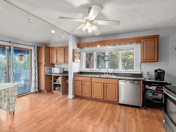 5th image of 39 Fountain St