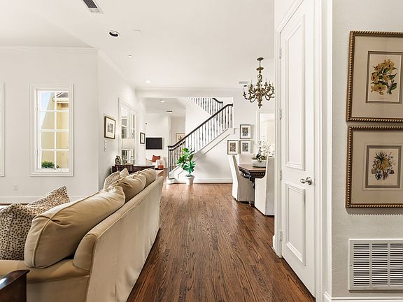 5th image of 4608 Gilbert Ave