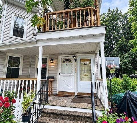 3rd image of 22-24 Raymond Pl