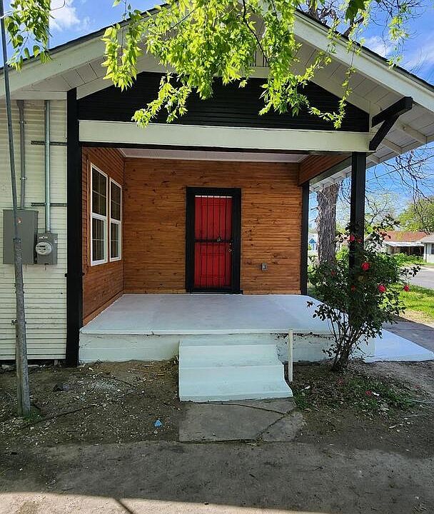 1st image of 2538 E HOUSTON ST