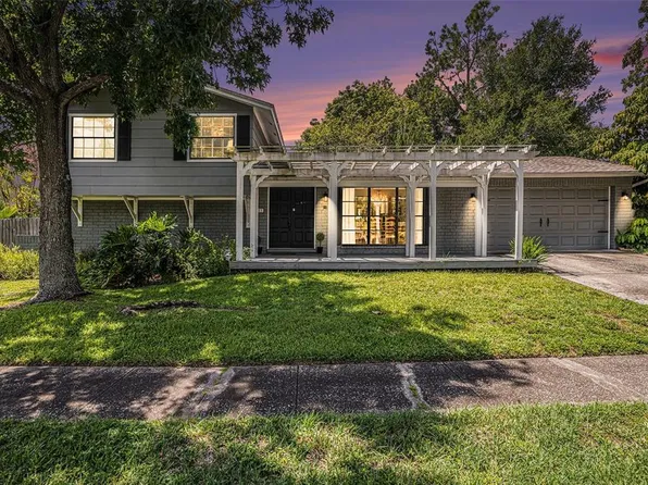 4402 Willowrun Ln, Tampa, FL 33624