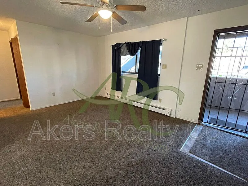 2 bed, 1.0 bath, 850 sqft, $995 — Photo 3