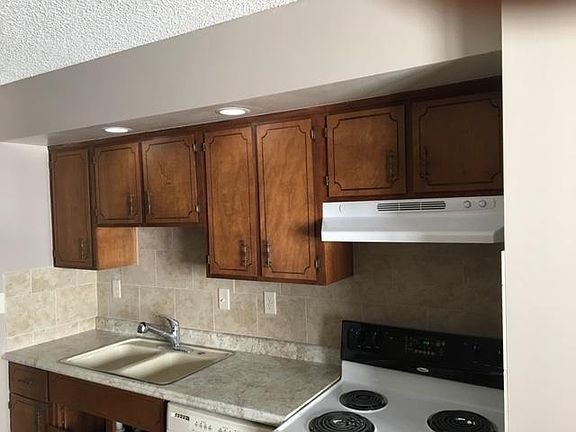 3rd image of 3501 Allendale Dr