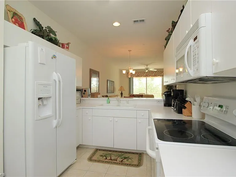 2700 Cypress Trace Cir #3134 — Photo 6