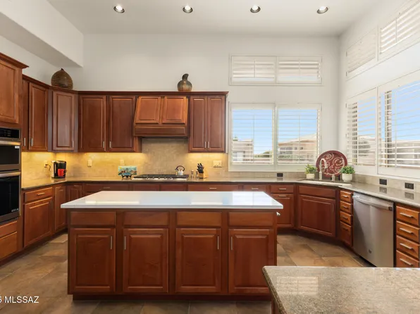 13807 N Maxfli Dr, Oro Valley, AZ 85755