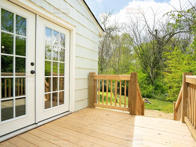 2519 Maple Dr — Photo 10