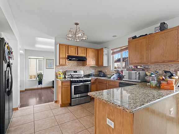 5th image of 1254 E Fox Chase Dr
