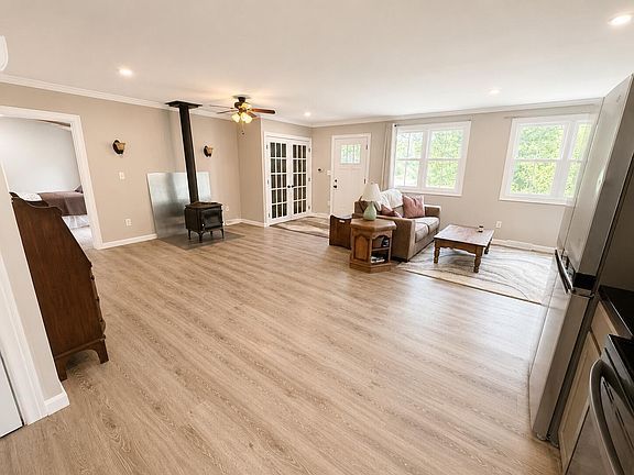 4th image of 141 Hurricane Road