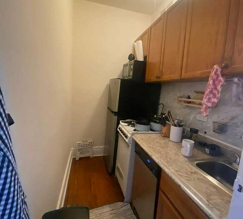 1st image of 14 Bedford St APT 20