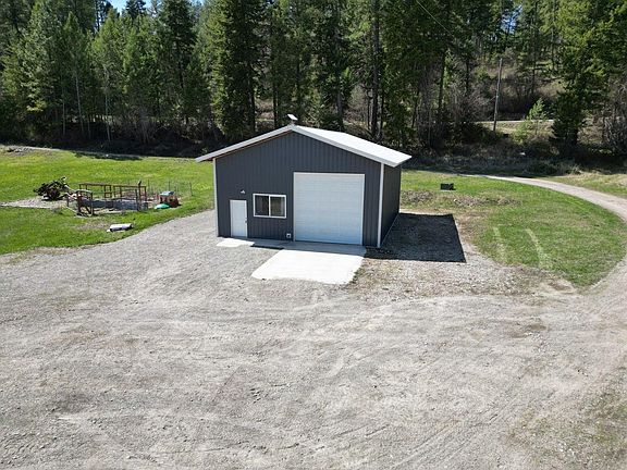 2nd image of 2550B Burgess Rd