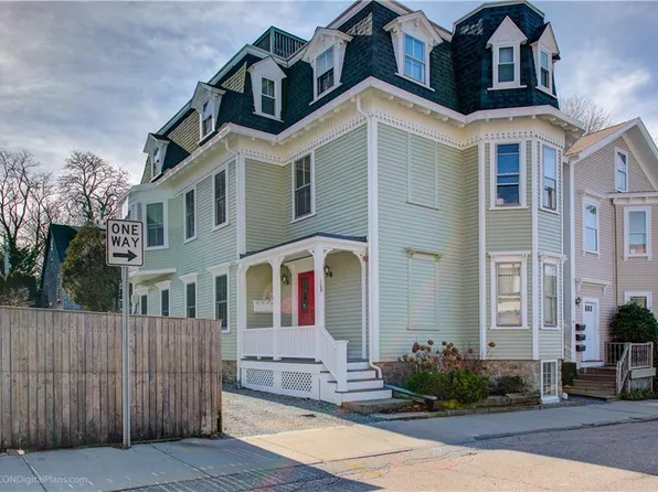 109 Church St APT 4, Newport, RI 02840