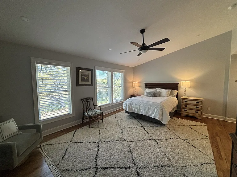 152 Gordon St — Photo 16