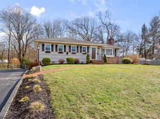 1 Juniper Dr, Morris Plains, NJ 07950