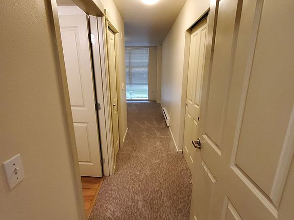 4th image of 118 107th Ave NE Unit B102