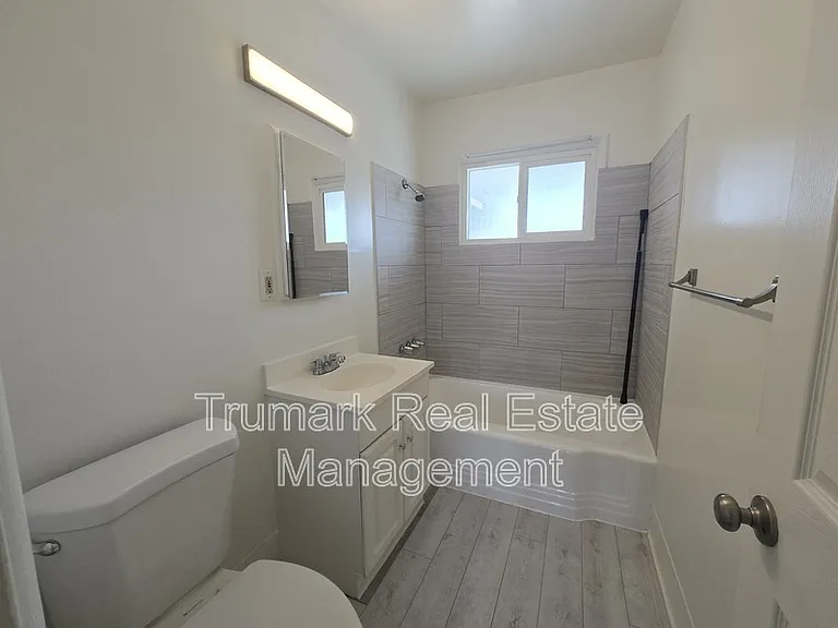 311 N Pacific Ave #3 — Photo 5