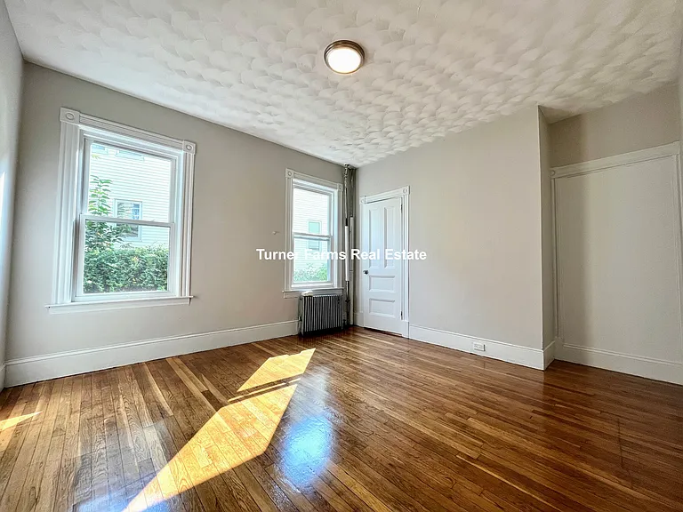22 Humphreys St #1A — Photo 8