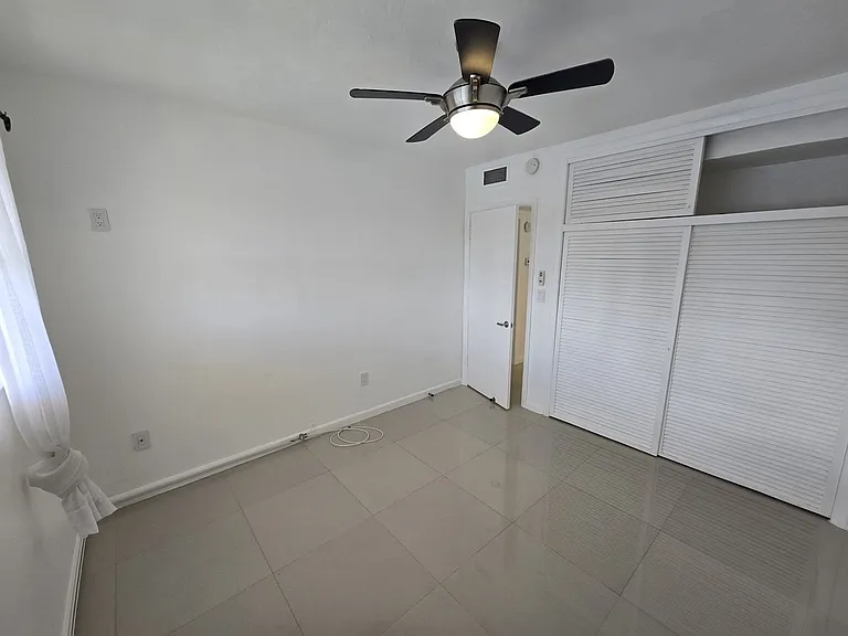 2800 NE 203rd St #24 — Photo 44