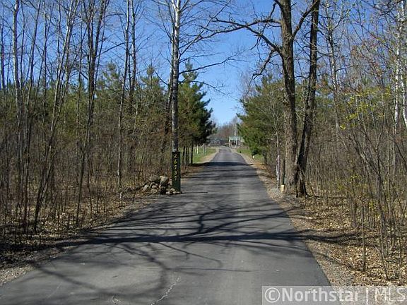 5th image of 26737 Riverview Dr
