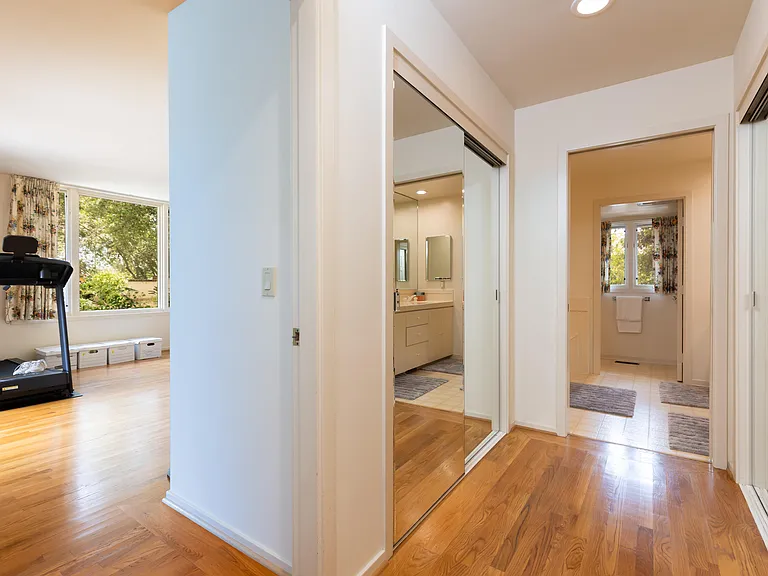 375 Las Palmas Dr — Photo 13