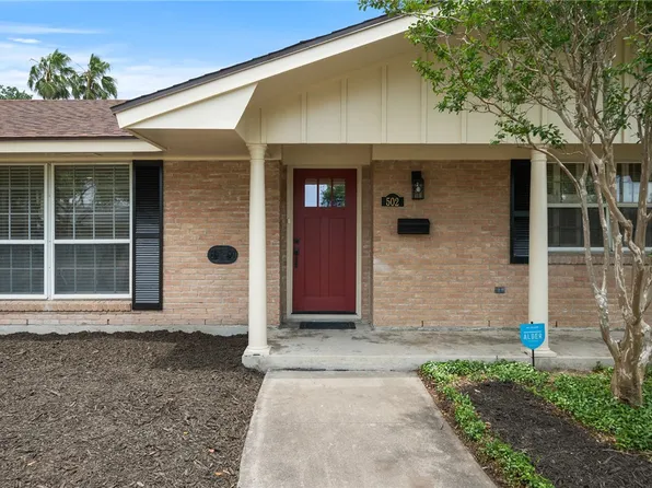 502 Meadowbrook Dr, Corpus Christi, TX 78412