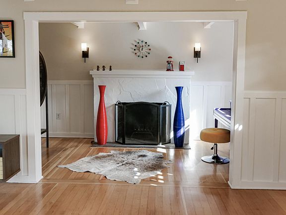 5th image of 3069 Lake Ave