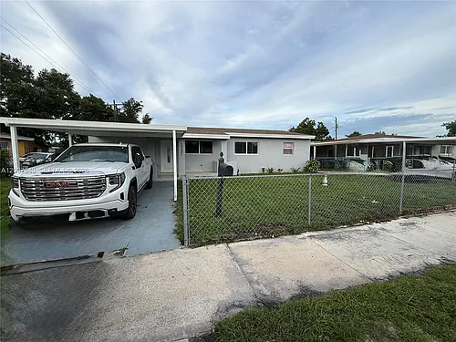17221 NW 32nd Ave Photo 1