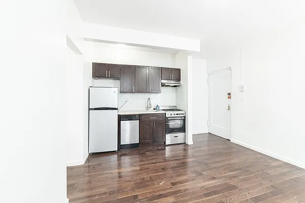 Rented by ATM Realty Service Inc | media 9