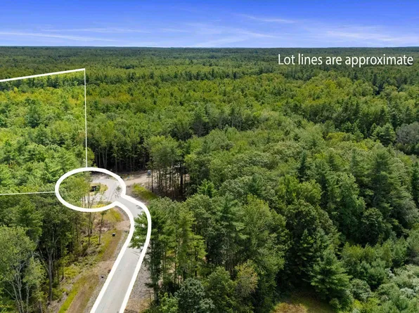 6 Dogwood Circle, Kennebunk, ME 04043