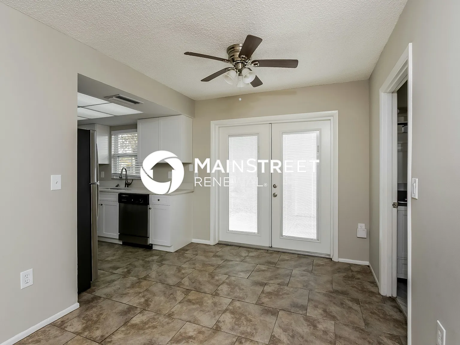 5129 Island Date St — Photo 4
