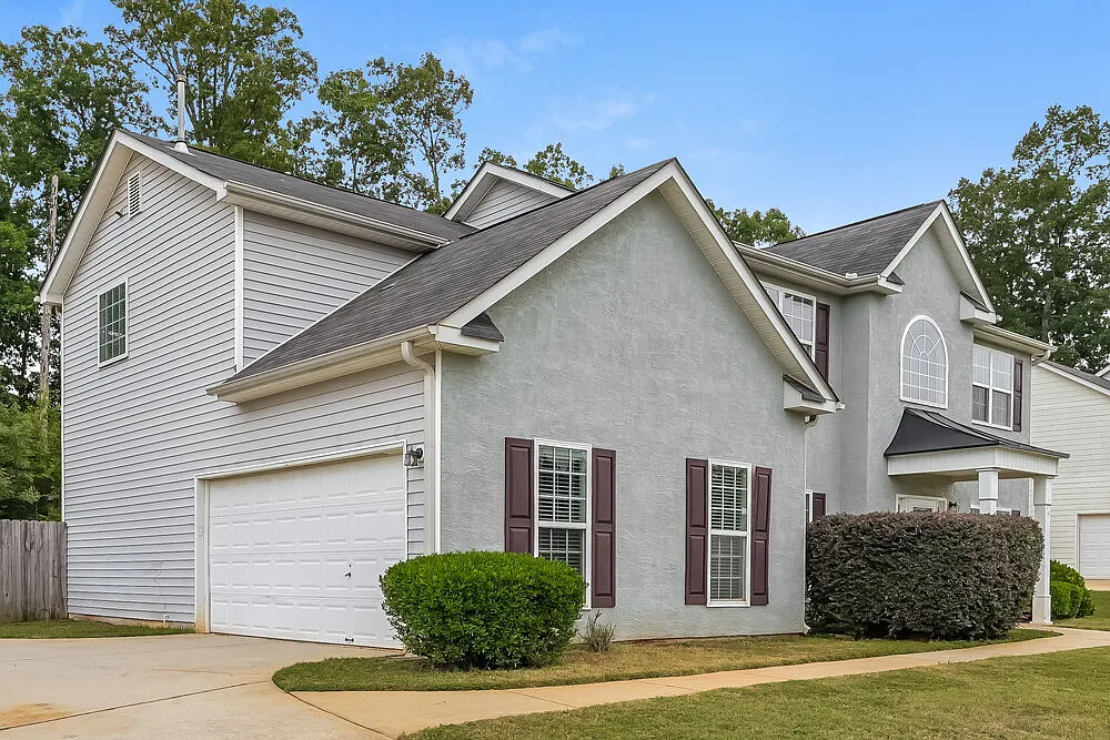 4 bed, 3.0 bath, 2789 sqft, $2,445 — Photo 4