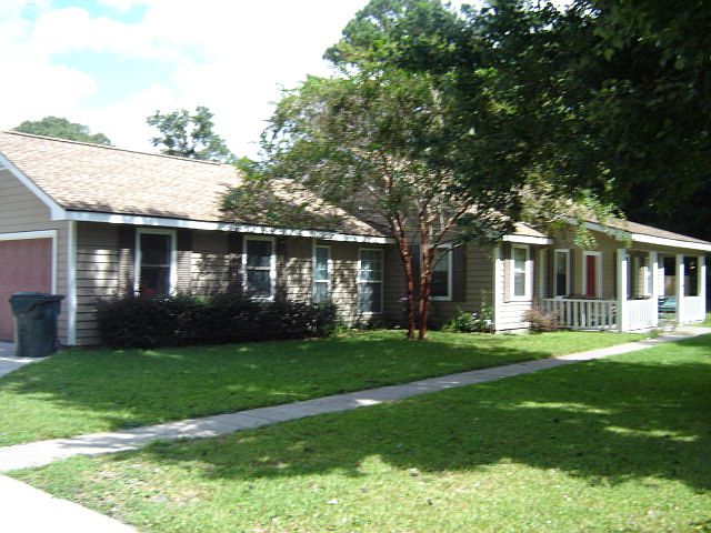 1st image of 214 Sherman Dr