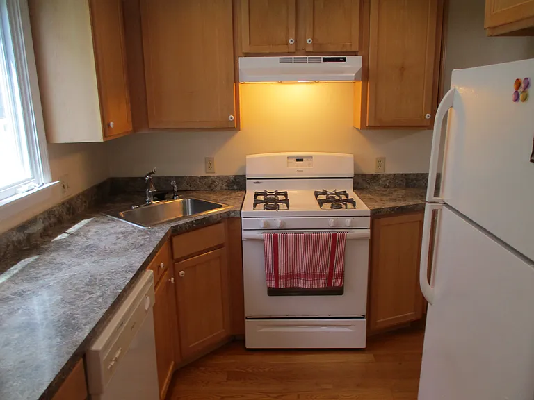 14 Gardner St — Photo 3