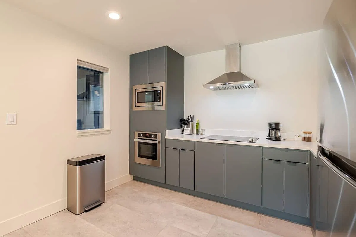 1 bed, 1.0 bath, 621 sqft, $3,200 — Photo 3