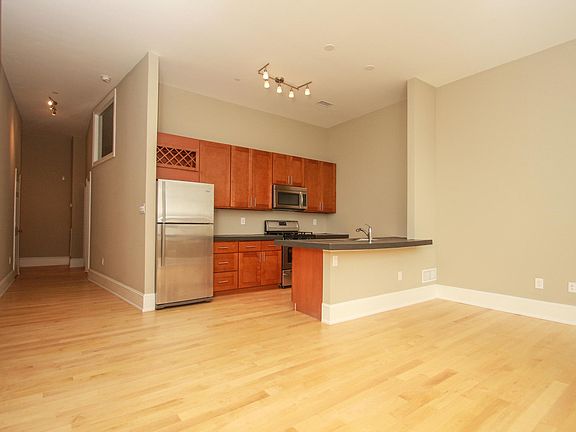 2nd image of 815 Sansom St APT 4C