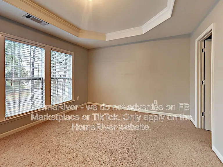 2329 Limehurst Dr NE — Photo 10