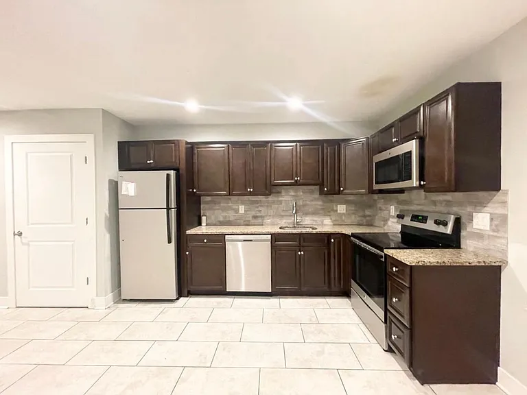 522 N Preston St #O1 — Photo 1