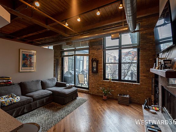 2nd image of 2300 W Wabansia Ave APT 211