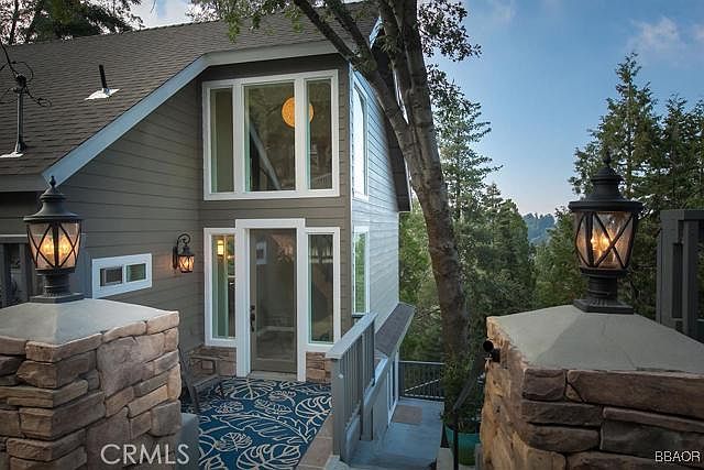 1st image of 26442 Forest Ln