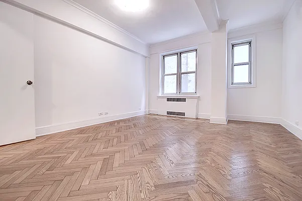 Rented by Urbane Brokerage | media 13