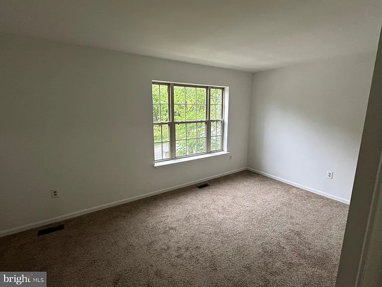 9324 Town Place Dr — Photo 12