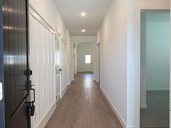 2nd image of 4819 Legends Bay Dr