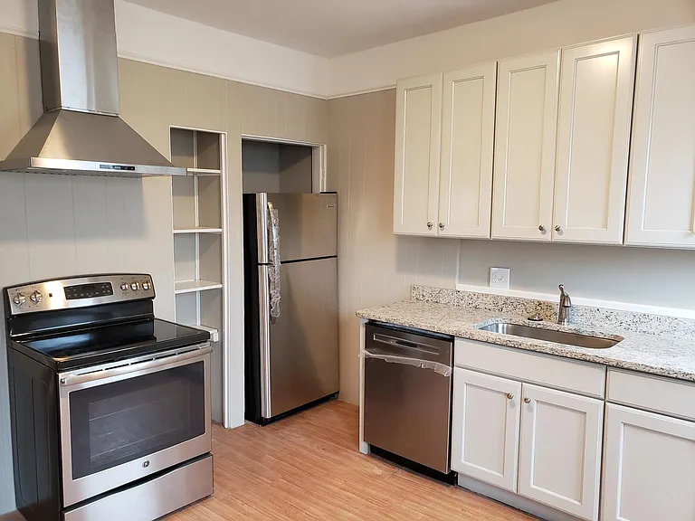 13 Cherry St #1 — Photo 3