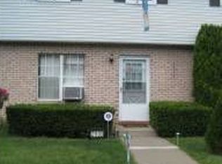 2933 Ithaca St, Allentown, PA 18103